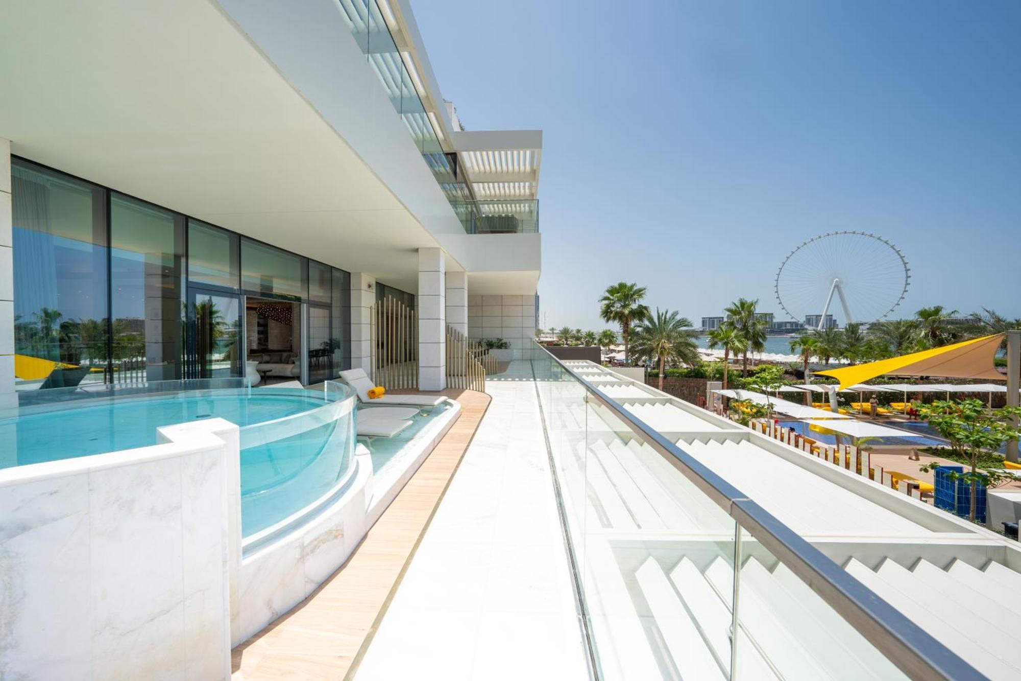 Hotel Five Luxe Dubai Exterior foto The View at The Palm