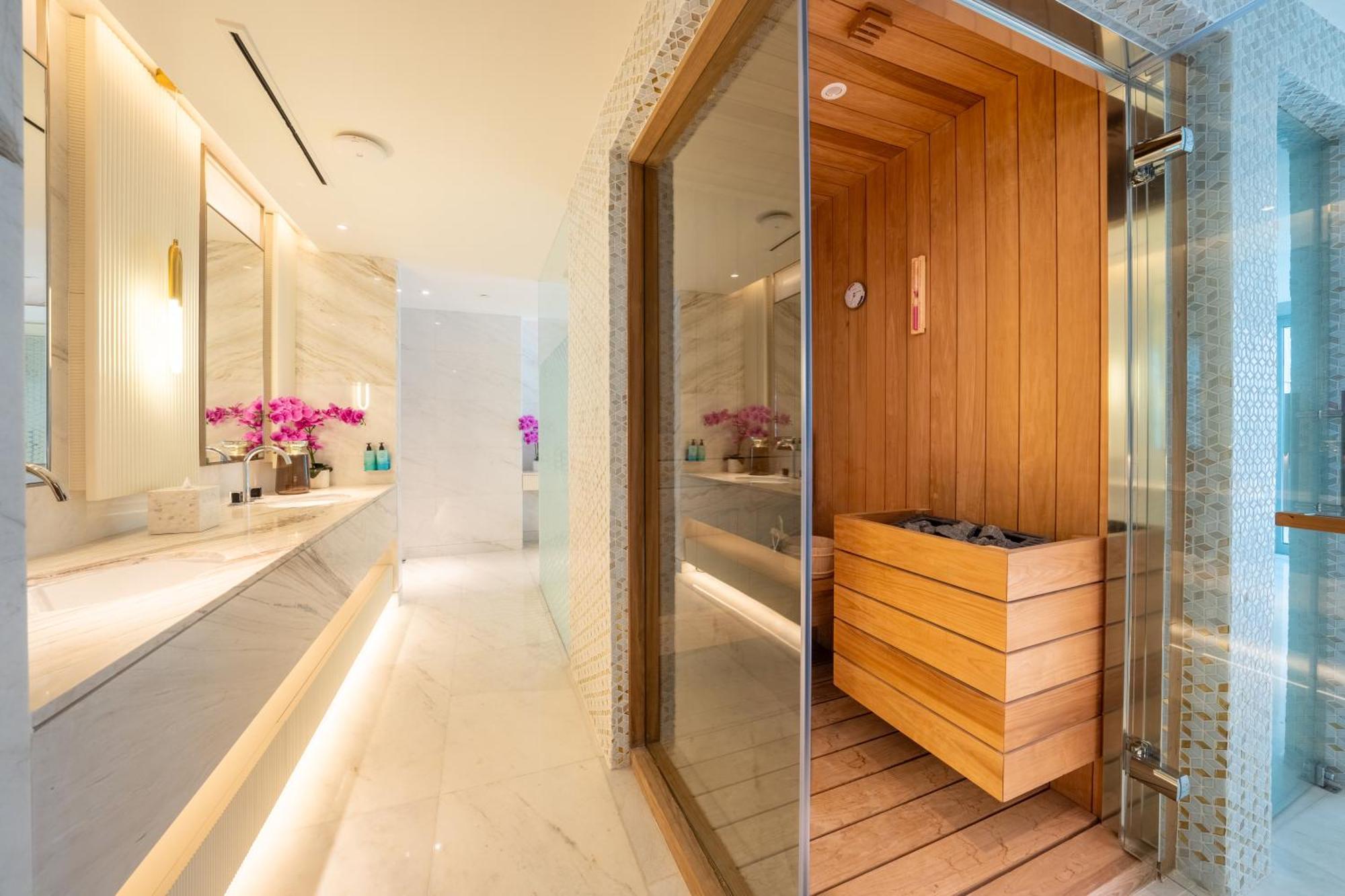 Hotel Five Luxe Dubai Exterior foto Sauna at The Spa at The Atlantis