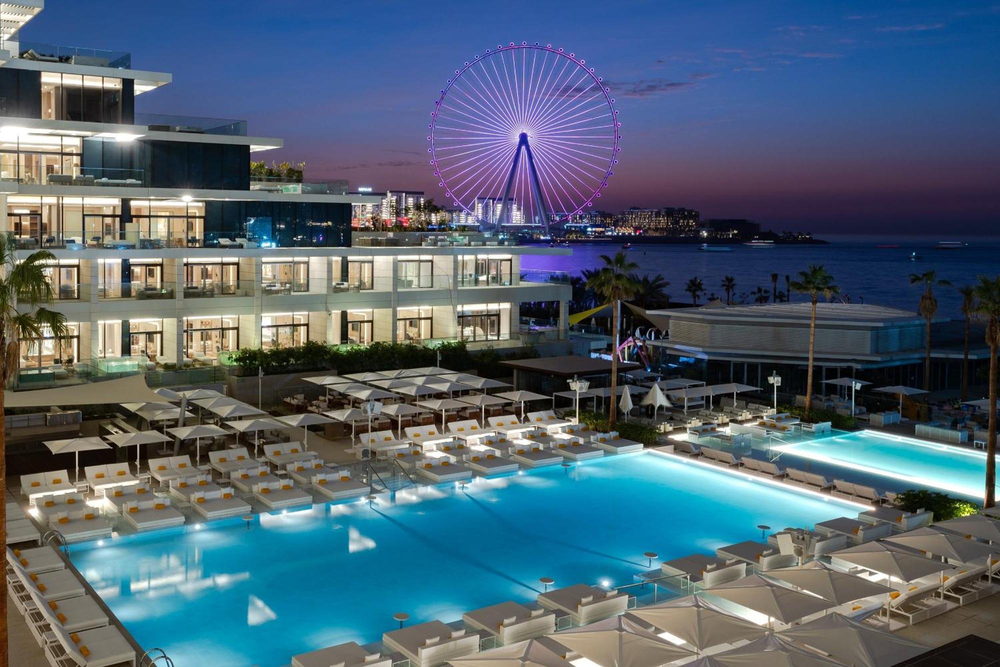 Hotel Five Luxe Dubai Exterior foto The Westin Athens