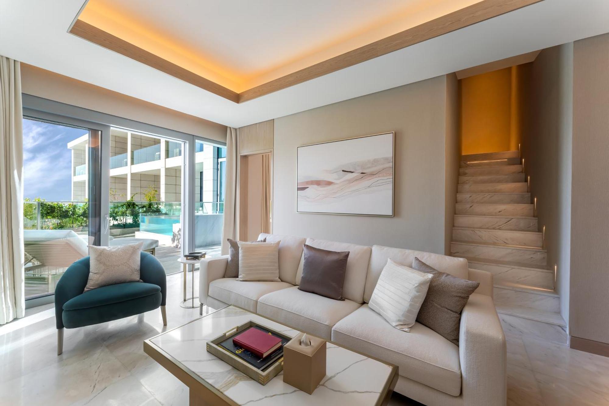 Hotel Five Luxe Dubai Exterior foto Living room